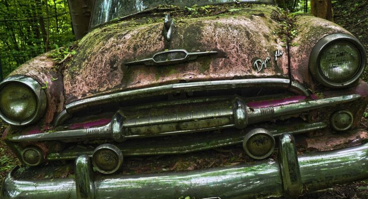 Jak bez Kłopotów Pozbyć się Starego Auta w Warszawie? Przewodnik po Legalnej Kasacji Samochodu!